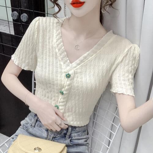 Temperament V-neck short-sleeved t-shirt womens summer new self-cultivation and versatile design pleated puff sleeve top