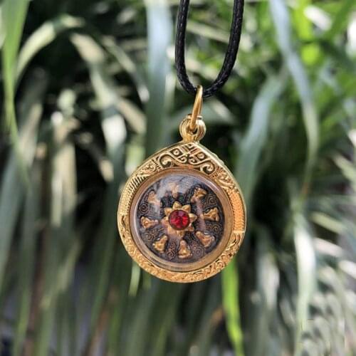 Southeast Asia Thailand Temple Greco Buddhist pocket talisman Exorcise evil spirits GOOD LUCK healthy Buddha card Pendant Amulet