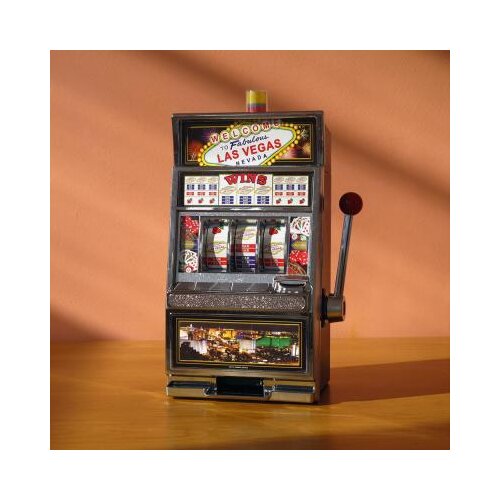 An idea brings you a lucky piggy bank, an entertainment coin depositor