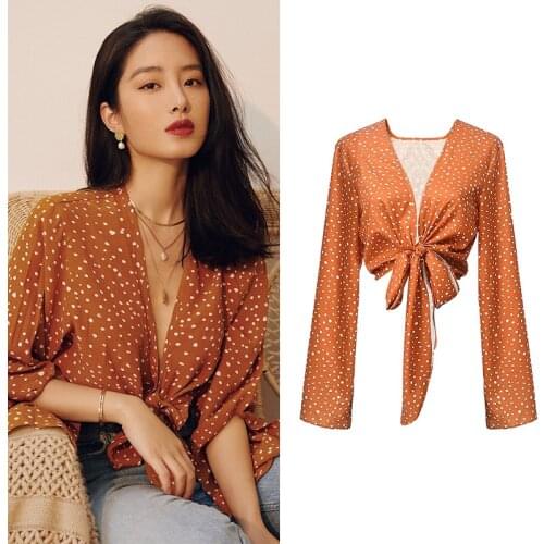 Caiyu same Yang wave point Chiffon thin shirt women 2021 new French V-neck fashion temperament sunscreen top