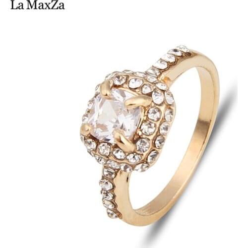 Classic Alloy Rings For Women Fashion Charm Square Flash Zircon Crystal Fashion Finger Ring Jewelry Accessories Party Daily Gift