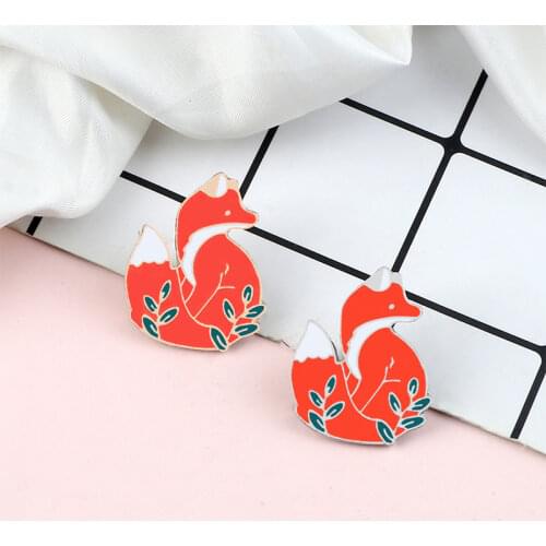 Animal Brooches Cartoon Gold Sliver Fox Enamel Pins Cute Woodland Foxes Badges Clothes Lapel Pin Jewelry Gifts for Kids Girls