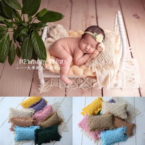 Dvotinst Newborn Baby Photography Props Handmade Knitted Retro Posing Pillow Fotografia Accessories Studio Shoots Photo Props