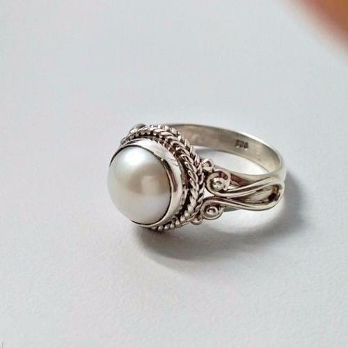 Women Creative Pearl Ring Fashion Accessories Gifts