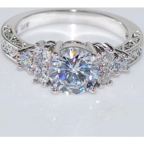 New Ladies Transparent Simple Fresh Cubic Zirconia Wedding Ring Exquisite Platinum Color Jewelry Best Exclusive Gift For Women