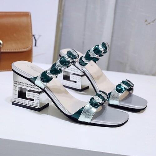 Mixed colors snake silver open toe sandalias femme personality square toe sandales thicken fretwork med high heels sandals women