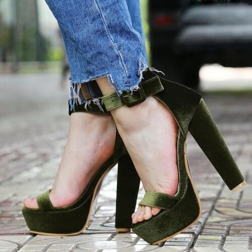 Summer High Platform Velvet Ankle Strap Sandals Women Big Pearl Stilettos Peep Toe Ladies Ankle Strap Elegant Party High Heels