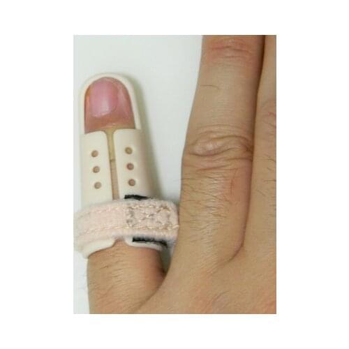 Retaining finger protection Extensor tendon fracture Phalangeal fractures Dislocation fixed