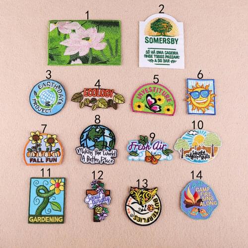 20pcs/lot Round Embroidery Patches Letters Flower Lotus Sunflower Plant Clothing Accessories Heat Transfer Badge Iron Clothes