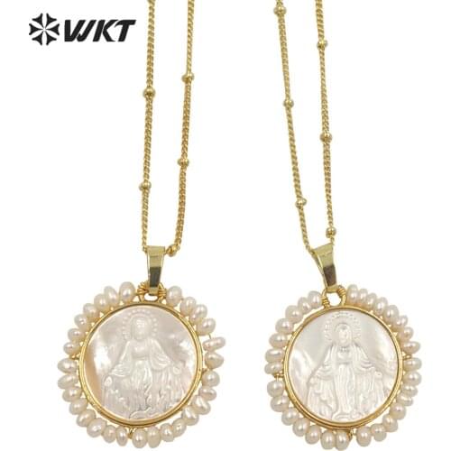 WT-JN154 Newest Fashion gold wire wrapped tiny pearl decorative Round mother of pearl shell Virgina Mary necklace