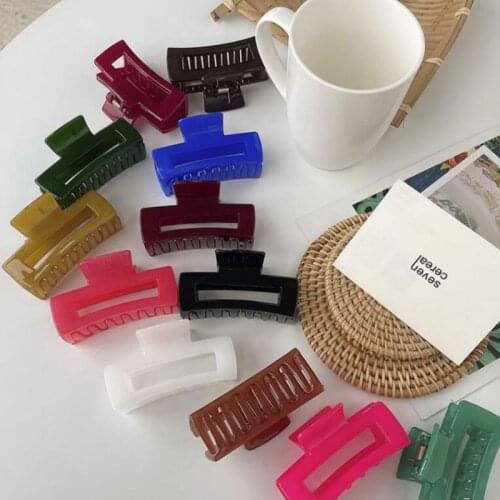 Woman Vintage Hair Claws Hair Accessories Chic Barrettes Hairclips Hairpins Ladies Hairgrip Headwear Girls Ornaments Crab