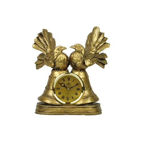 European retro-pedestal clock Peace Pigeon Bird Bedside bedroom by clock Creativity of Silent Crafts home statues