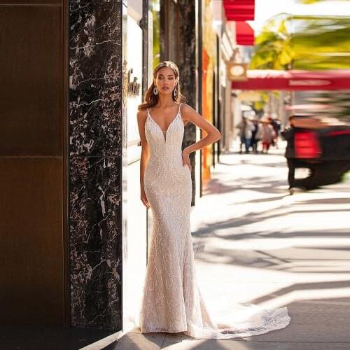 New Arrival Elegant Lace Mermaid Open Back Bridal Wedding Gowns Sleeveless Plunge V Neckline Wedding Dresses for Bride On Sale