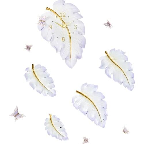 Nordic clock living room home fashion wall clock modern simple ins internet red creative bedroom decoration light luxury