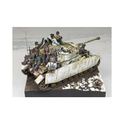 WWII German Army Resin Soldier 13-man kit