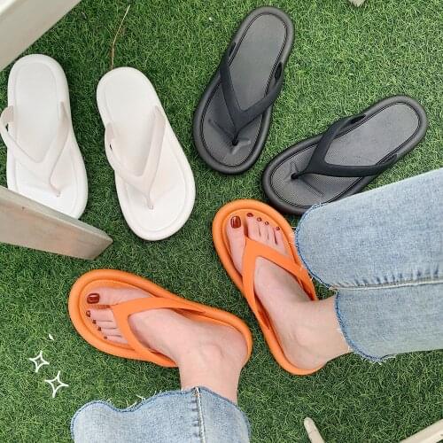 Flip-flops summer female tide new 2021 net celebrity with the same style outer wear non-slip beach beach sandals flat bottom