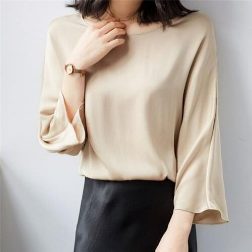 Summer Elegant Satin Blouse Women Office Lady Casual Solid Basic Silk Shirt Korean Three Loose Quarter Sleeve Pullover Tops 2021