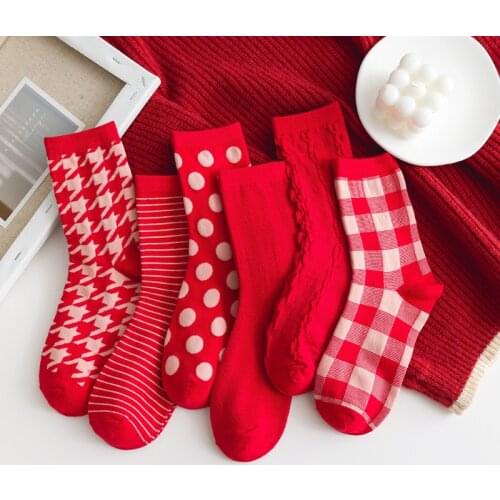 Red Christmas Socks Medium Tube Socks for Men and Women Couples New Year Socks Autumn and Winter Socks