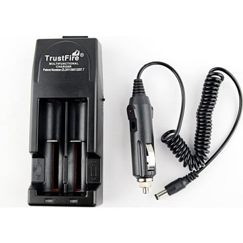 Battery charger multi-bay battery charger