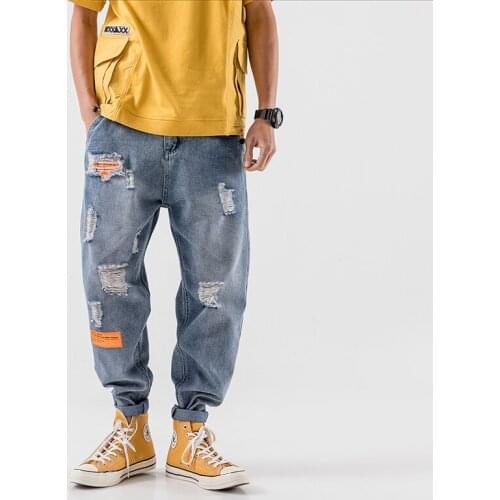 Loose HipHop Streetwear Men Harem Denim Jeans Men Pockets Regular Casual Korean Fashion Streetwear Pants Hollow Out New