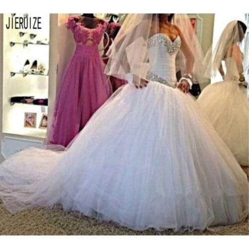 JIERUIZE New Modest Ball Gown Wedding Dresses Sweetheart Neck With Crystal Backless Wedding Gowns Bridal Dresses robe de mariee