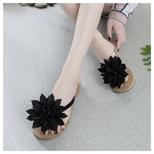 Womens Flip-Flops 2021 Summer New Roman Style Flowers Herringbone Flat Sandals Beach Shoes