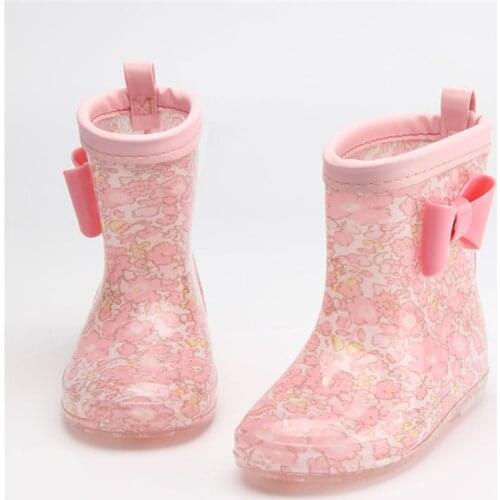 PVC Rainboots Baby Waterproof Plush Walking Shoes Toddler Girl Boy Cartoon Rainy Shoes Antiskid Rubber Ankle Boots for School