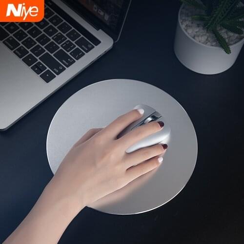 Niye Mouse Pads