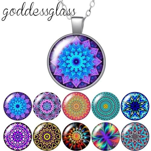 Colorful Patterns Vintage style beauty Round Glass glass cabochon silver plated/Crystal pendant necklace jewelry for Gift