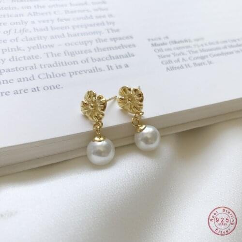 925 Sterling Silver Japanese Simple Flower Pearl Earrings Women Light Luxury Temperament Wedding Jewelry Gift