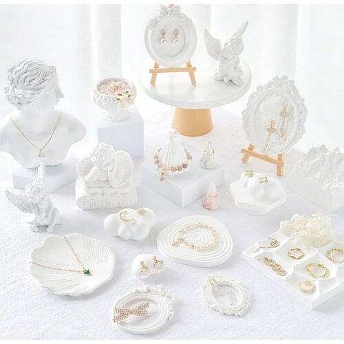 Bplias White Rings