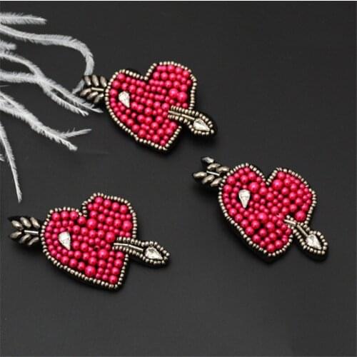 Maxsin 1 Pcs High Quality Hand-Beaded Rhinestone Love Shape Stickers Hand-Sewn Garment Decoration Patch DIY
