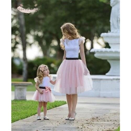 2020 Cute Kids Baby Girls Clothing Set Short Sleeve T-shirt Tops + Pink Skirt Tulle Tutu Bow Cute Girls Family Matching Outfits