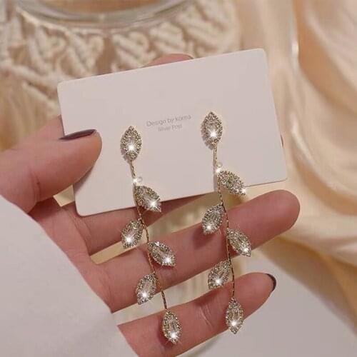 JUWANG Luxury Vintage Stud Earrings Piercing Jewelry AAA Cubic Zirconia Bling Bling Leaves Earrings For Women Wedding Decoration