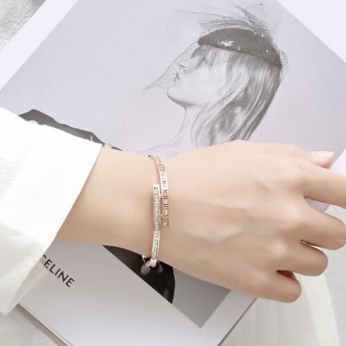 2020 New Arrival 316 Stainless Steel Roman Numerals Rose Gold Crystals Bracelet for Women Fashion Bracelet Jewelry