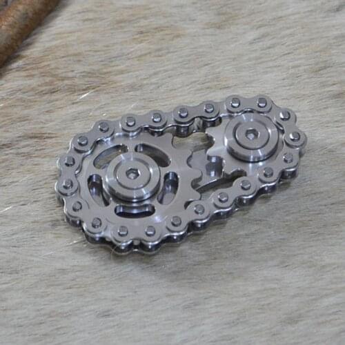 Sprocket Metal Flywheel Toy Gear Chain Decompression Fingertip Spinning Top Gift
