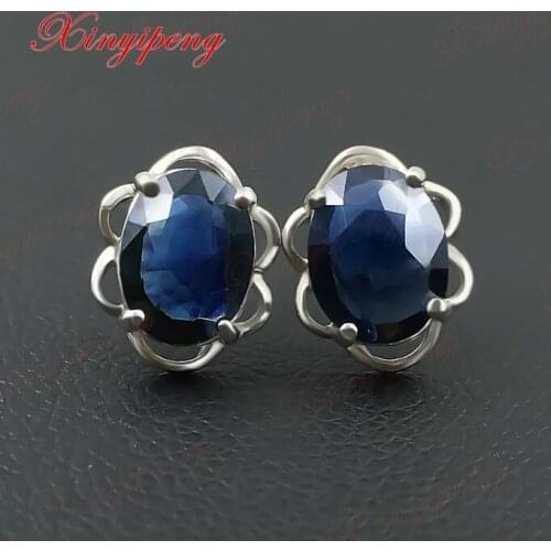 18 k white gold with 100% natural sapphire studs earrings Blue color of fire Fine jewelry contracted