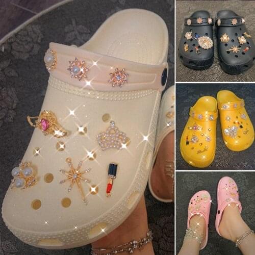 Summer Women Slippers Crystal Pearl Clogs Outdoor Garden Shoes Beach Sandals Female Flip Flops Indoor Home Slides Bathroom Shoes