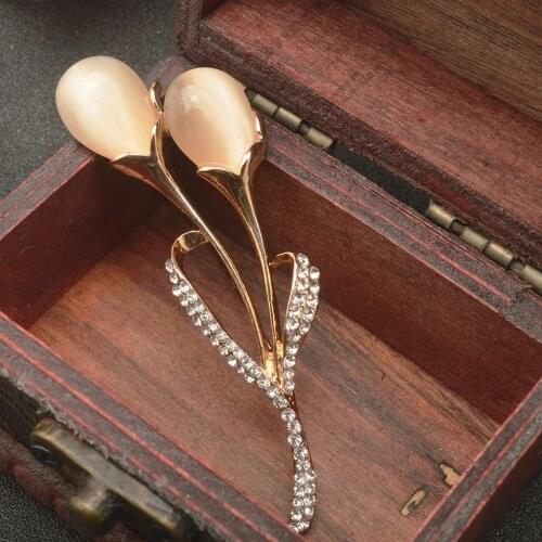 Vintage Women Crystal Flower Brooch Gold Collar Brooches Female Brosh Boutonniere decorative pins bridal jewelry costume