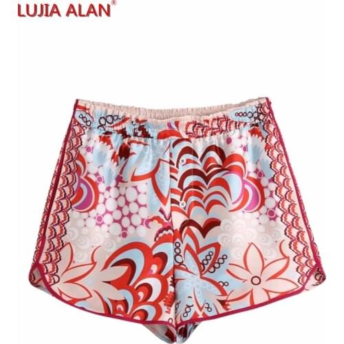 Summer Women Placement Print Elastic Waistline Casual Shorts Vintage Female Loose Clothes P2078