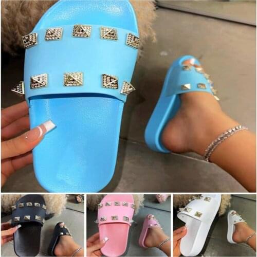 2021 Summer Rivet Sandals Open Toe Solid Color Slippers Outdoor Mid Heel Womens Shoes Plus Size 43 Flat Slippers for Women