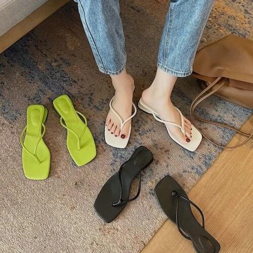 2021 Summer Fashion Brand Outer Wear Simple Flip Flops Female Square Head Slippers Sexy Non-Slip Sandals And Slippers Ladies