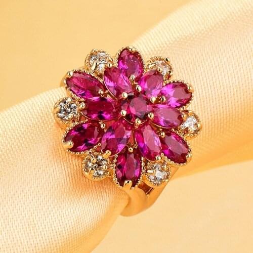 Luxury Female Red Zircon Love Ring Fashion Brilliant Yellow Gold Flower Ring Vintage Engagement Promise Rings for Women