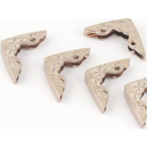 22mm Silver Pattern Iron Corner Protection Corners Decorative Wood Corner Vintage Style Box Corner Bronze Book Corner clip 20pcs