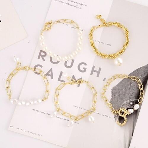 Hot sale new simple and wild pearl bracelet for women fashion bracelet ins design popular jewelry bracelet for female girlfriend