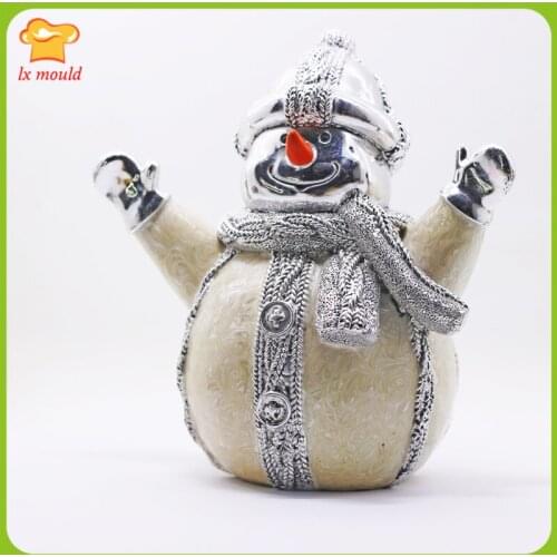 2020 New SNOWMAN SILICONE MOLD for soap making plaster wax clay mould CANDIE CHRISTMAS