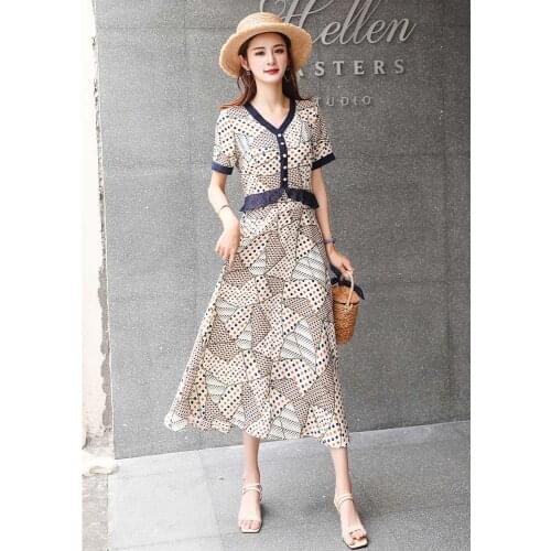 2019 New Designer Womens Dress 5XL Large Size Elegant Short Sleeve V-Neck Wave Point Large Swing Dress Female Trend Summer L276