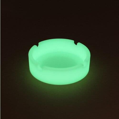 New design cute fluorescent luminous silicone ashtray round ashtray convenient cigarette case anti-drop creative smoking set