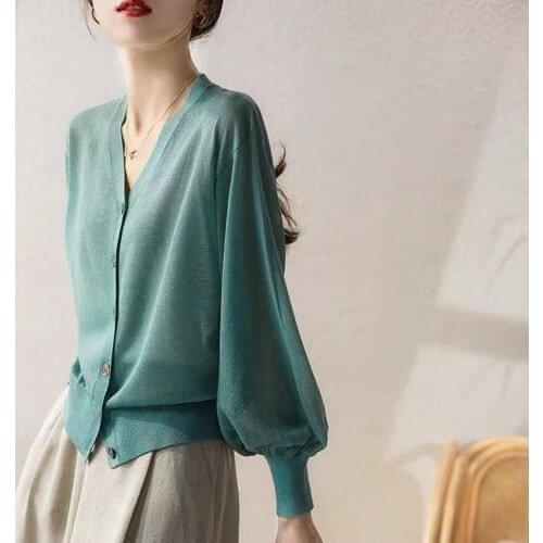 2021 Spring and Autumn Lightweight V-neck Sweater Cardigan Pure Color Slim Thin Knit Cardigan