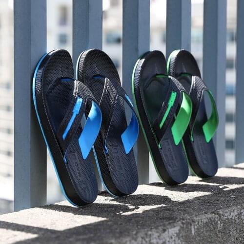 2021 Fashion Mens Flip Flops Outdoor Male Summer New Beach Sandals Anti Slip Lightweight Men Bathroom Slippers Blue Red